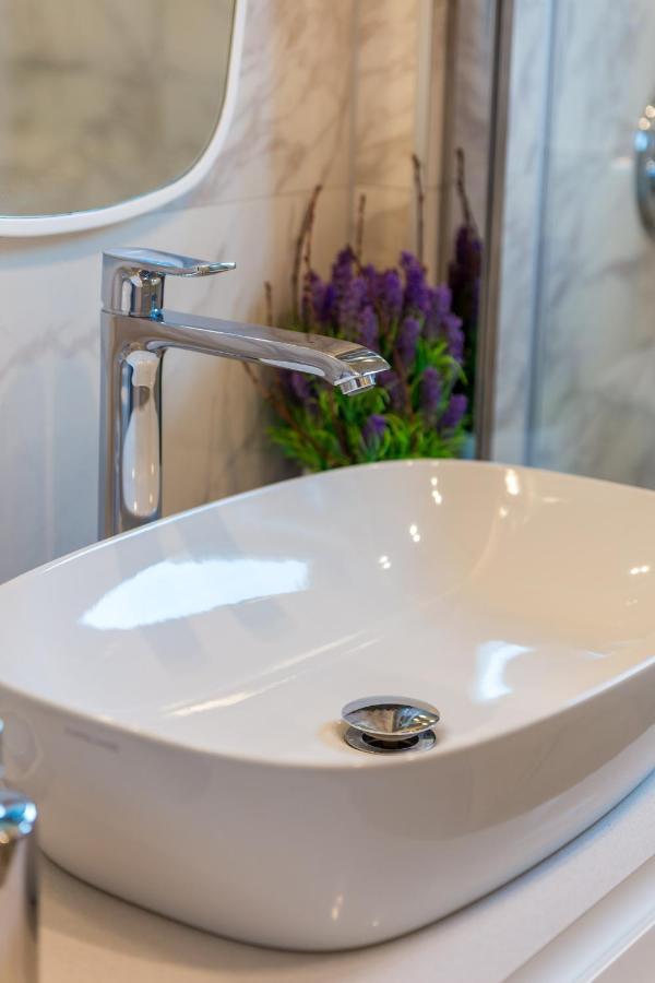 Luxury Apartment Iris Adriatica ***** オパティヤ エクステリア 写真