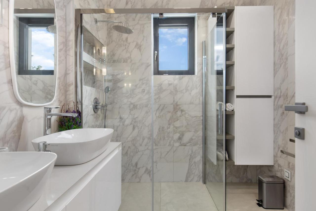 Luxury Apartment Iris Adriatica ***** オパティヤ エクステリア 写真