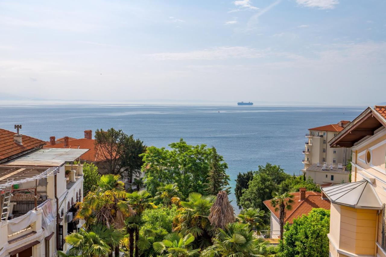 Luxury Apartment Iris Adriatica ***** オパティヤ エクステリア 写真