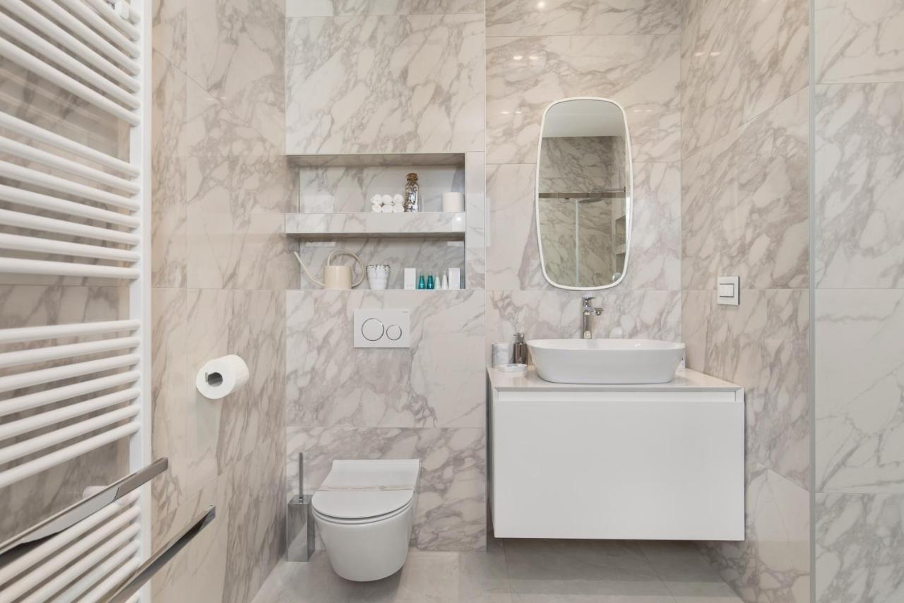 Luxury Apartment Iris Adriatica ***** オパティヤ エクステリア 写真